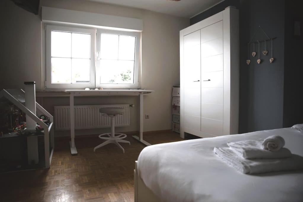 Cozy 3 Bedroom House With 11 Kw Electric Car Charger Hesperange Buitenkant foto
